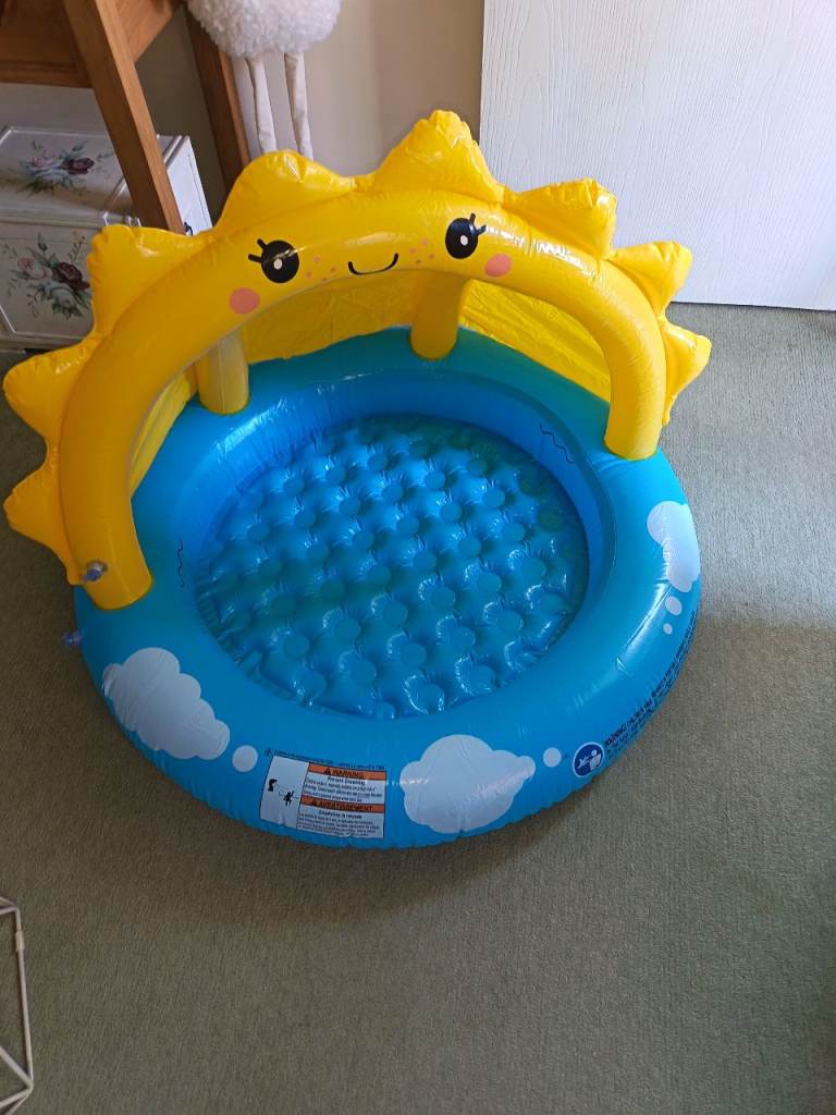 Toddlers swimming pool 