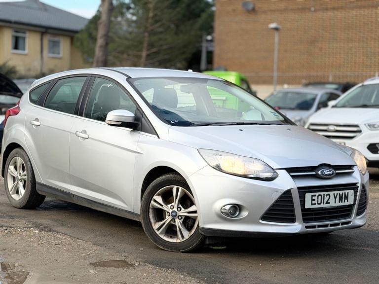 2012 Ford Focus 1.6 Zetec 5dr HATCHBACK Petrol Manual