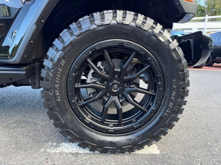 2025 JEEP WRANGLER BUZZ SV LUXURY 2.0 SUV 4DR Black FUEL Wheels MOPAR Bumper+++