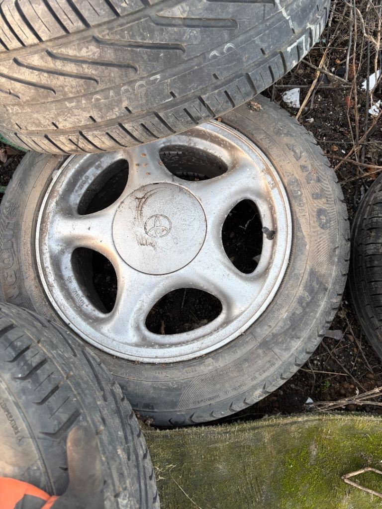 Toyota alloy wheels 