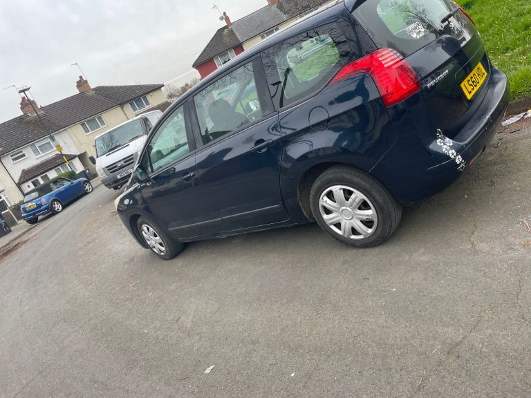 Peugeot 5008 7 seater