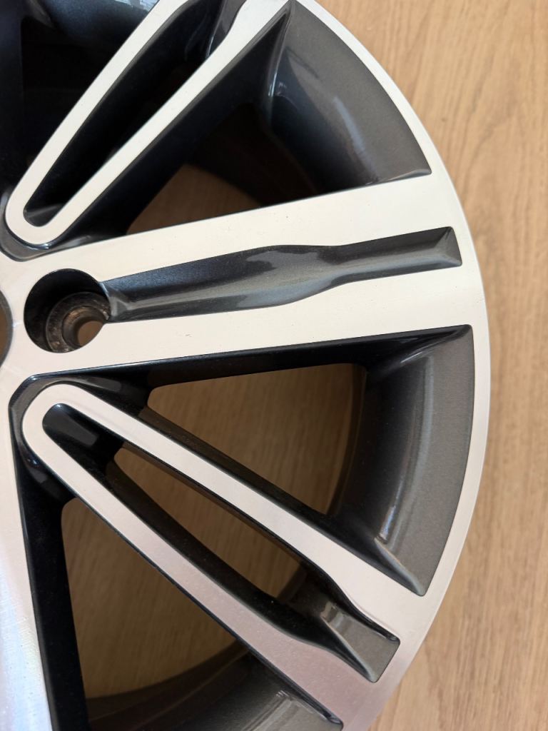 Kia Picanto Alloy Rim