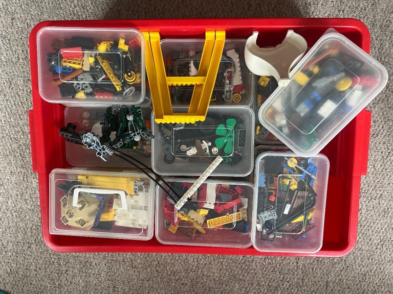 Large Box of Mixed LEGO Bricks and Pieces – Good Condition