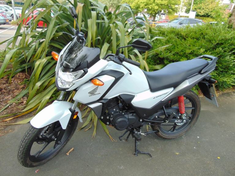 Honda CBF125 mm 2023 low miles wonderful learner legal commuter 125 p/ex ok!