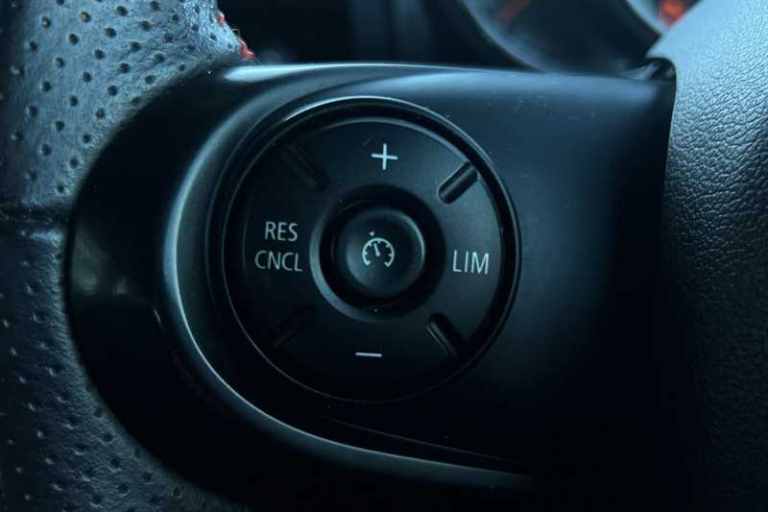 2018 MINI Hatch 1.5 Cooper Hatchback 3dr Petrol Steptronic Euro 6 (s/s) (136 ps) Hatchback Petrol...