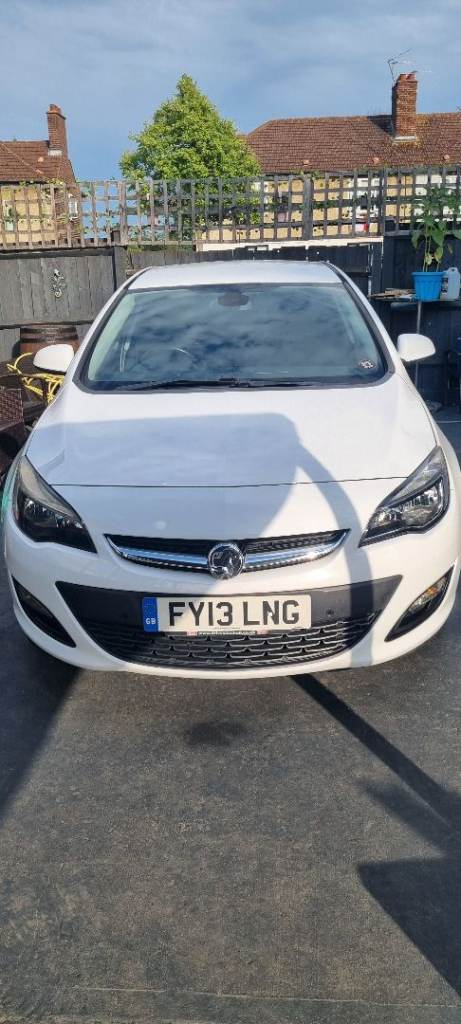 Vauxhall, ASTRA, Hatchback, 2013, Manual, 1598 (cc), 5 doors