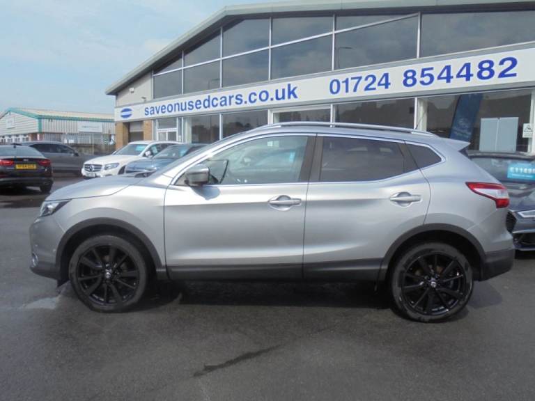 Nissan Qashqai 1.6 dCi Tekna [Non-Panoramic] 5dr 4WD Diesel