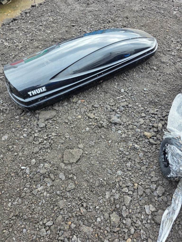 Thule roof box