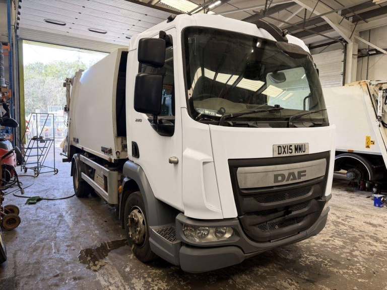 2015 DAF LF 2015 Daf 12 ton 4x2 chassis Alison Auto gearbox  NA Diesel Automatic