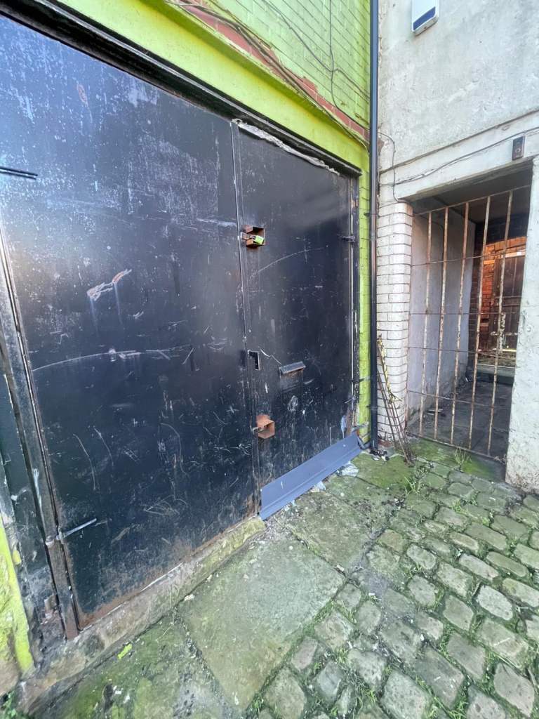 Commercial property for rent