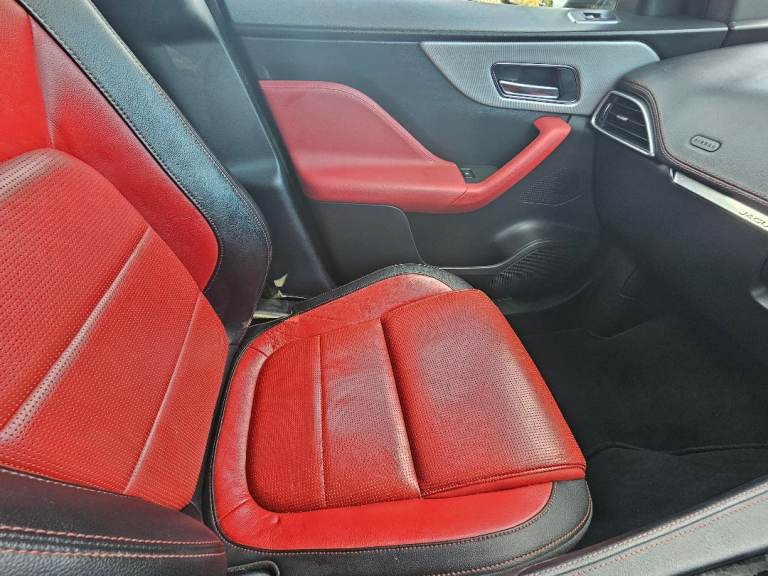 Jaguar, F-PACE, Estate, 2016, Manual, 1999 (cc), 5 doors