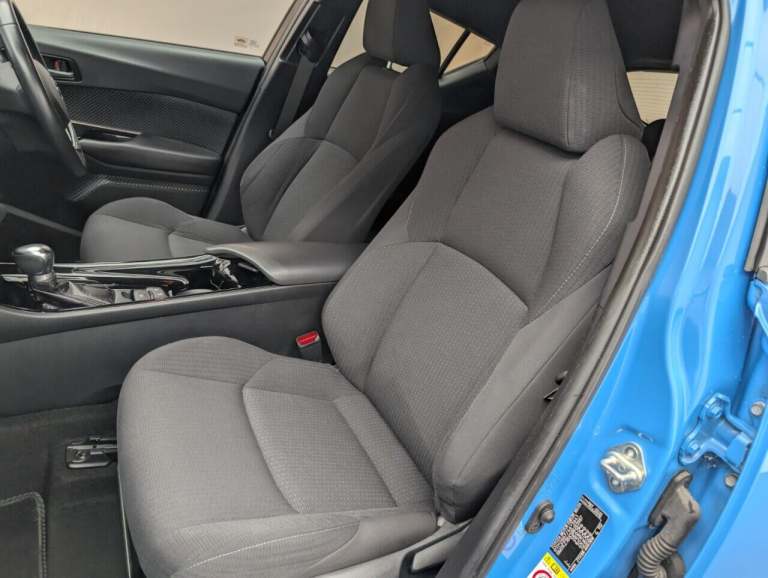  Toyota C-HR 1.8 VVT-h Design SUV 5dr Petrol Hybrid CVT Euro 6 (s/s) (122 ps) - HEATED S Petrol/E...