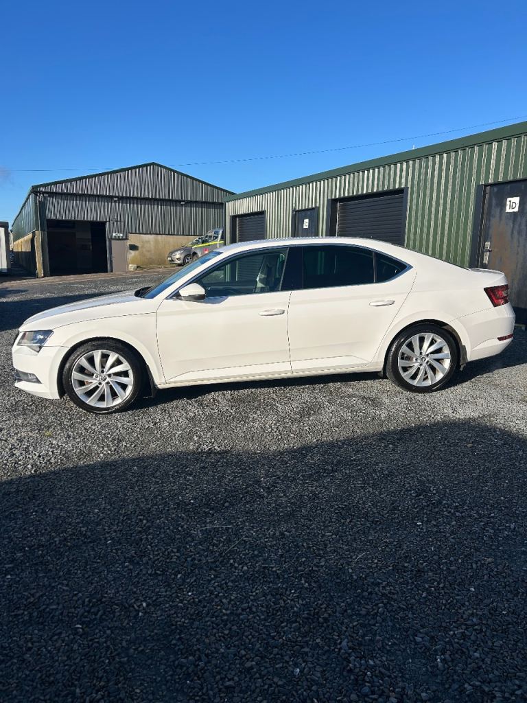 Gearbox fault Skoda, SUPERB, Hatchback, 2017, Semi-Auto, 1968 (cc), 5 doors