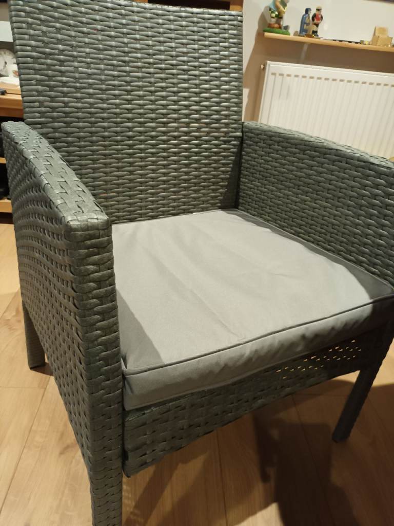 Rattan chair and table