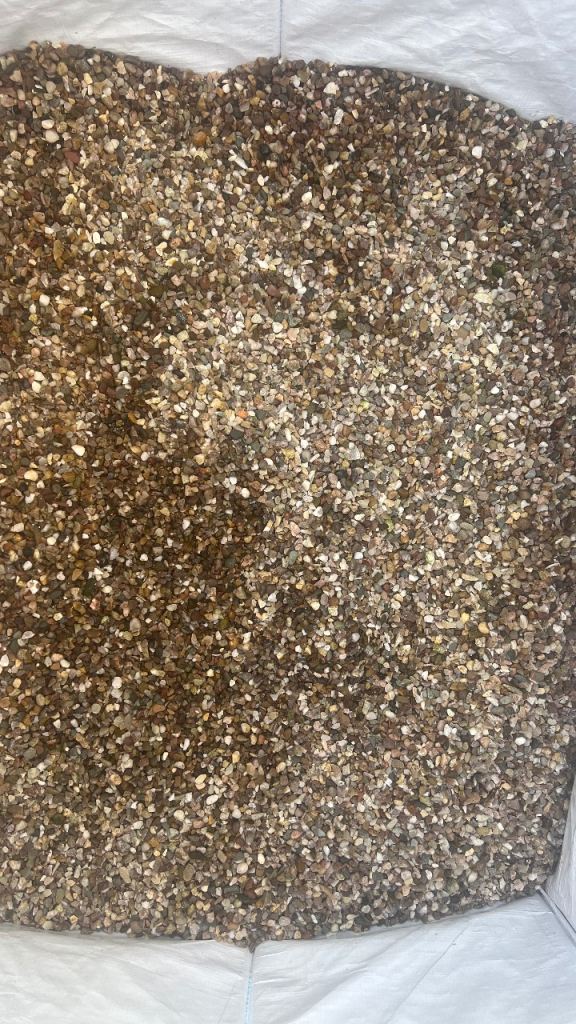 Aquarium gravel