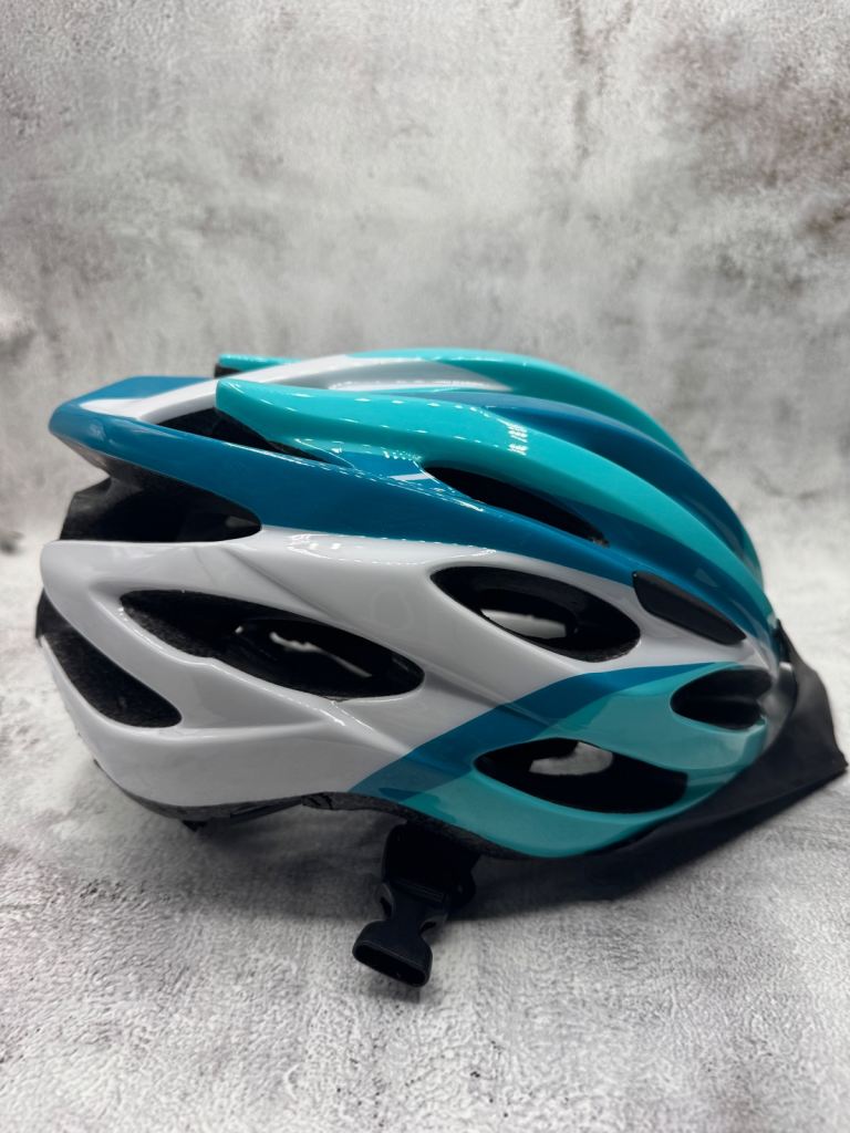 Deliveroo cycling helmet 