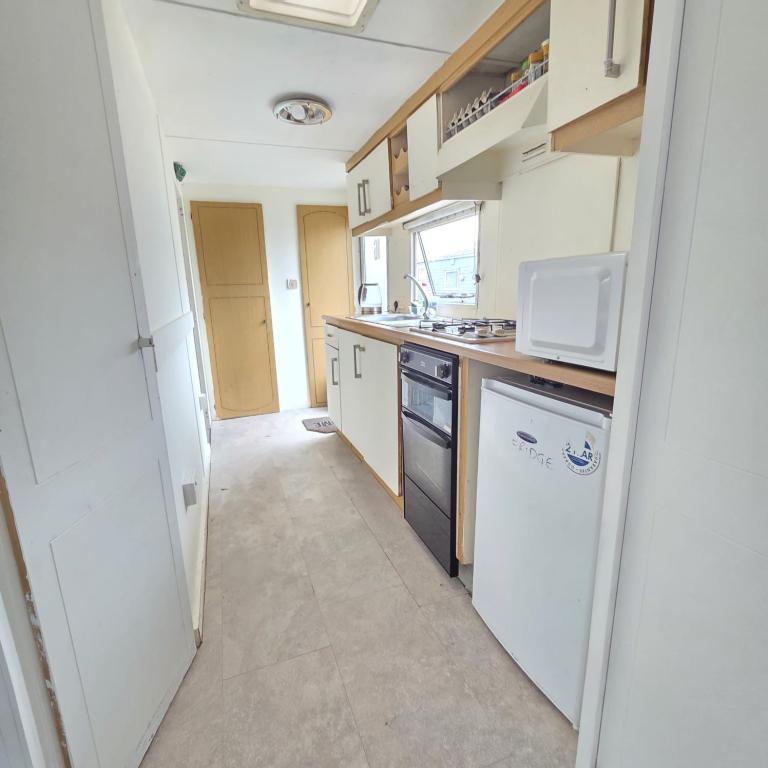 2 bedroom caravan to rent 