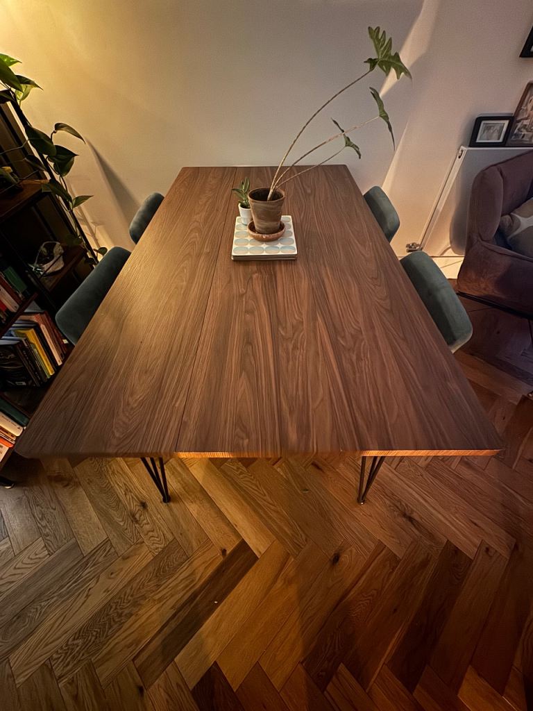 Manufactured Wood Dining Table with Hairpin Legs – Good Condition