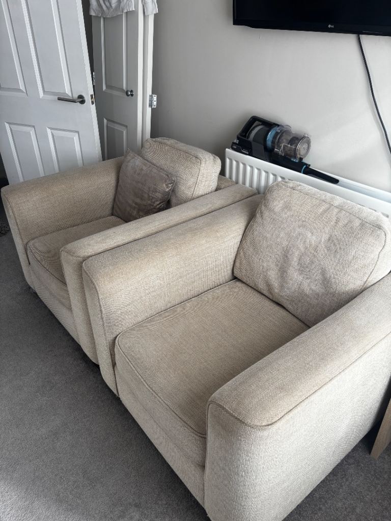 Arm chair 
