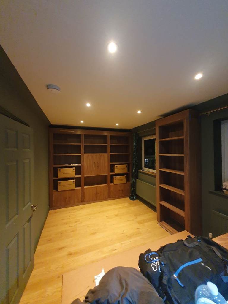 Kiwi Carpenter/Joiner