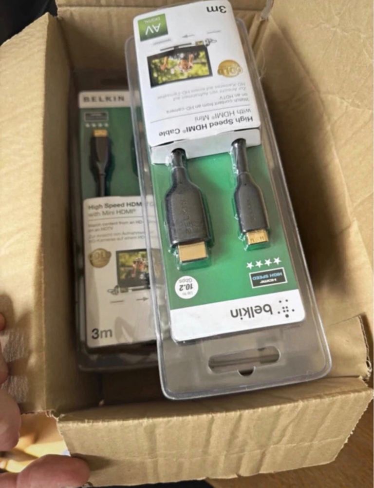 1 × 3M Belkin HDMI with Mini HDMI Cable