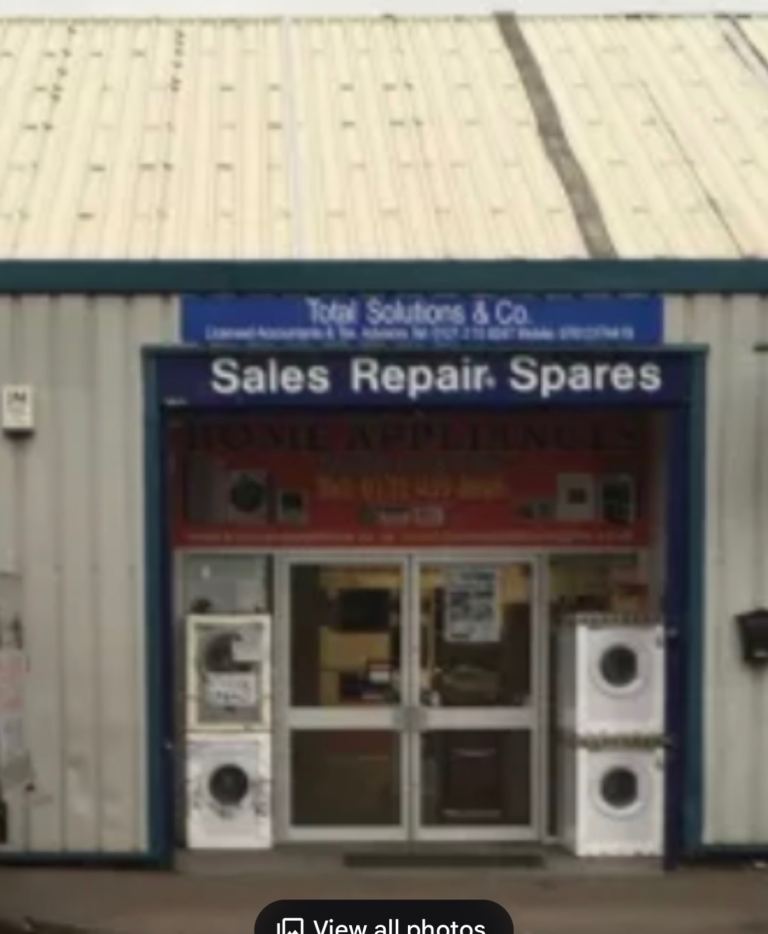 Commercial unit to let - £4000.00 per calendar month