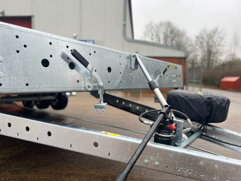 FLAT BED TRAILER 20 X 8 TOILET BALE FARM TILT BED RECOVERY CAR VAN TOW TINY HOUSE HOME