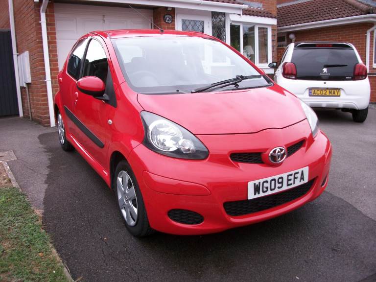 Toyota, AYGO+ Hatchback, 2009, Manual, 998 (cc), 5 doors