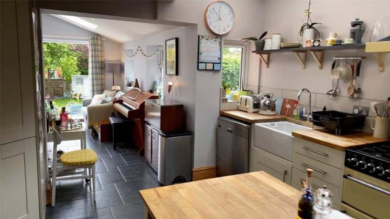 TENANTED PROPERTY FOR SALE - B67, Birmingham