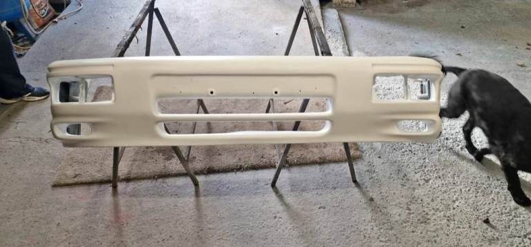 FORD SIERRA COSWORTH 3dr ORIGINAL FRONT BUMPER hyu