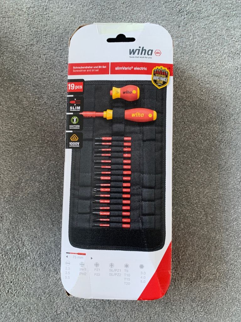 Wiha slimVario® 19 Piece Screwdriver and Bit Set 41231