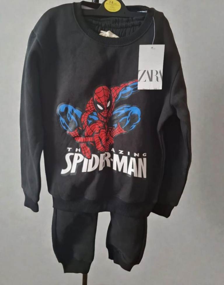 NEW Boys Spiderman Tracksuit [Age 7 - 8 Years]