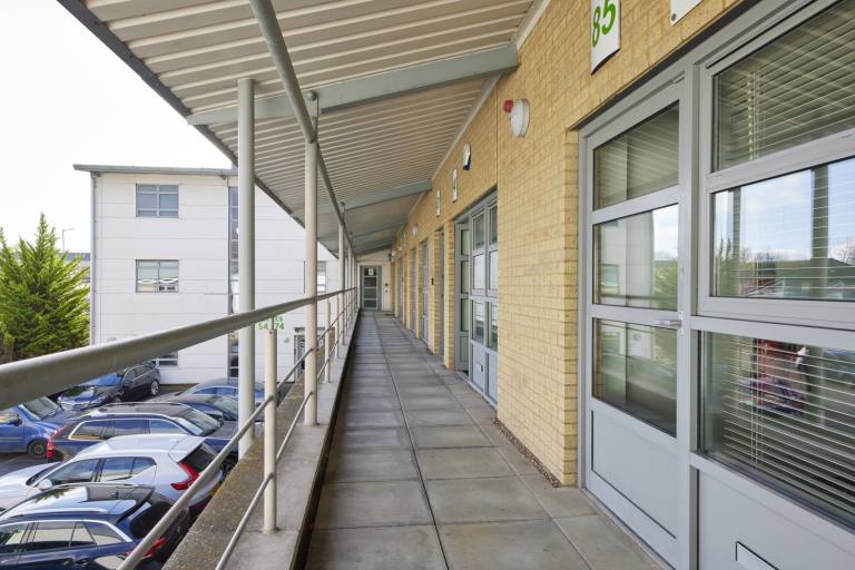 Chichester - PO19 8FY \ Creative Workshop Space in Basepoint Enterprise Centre