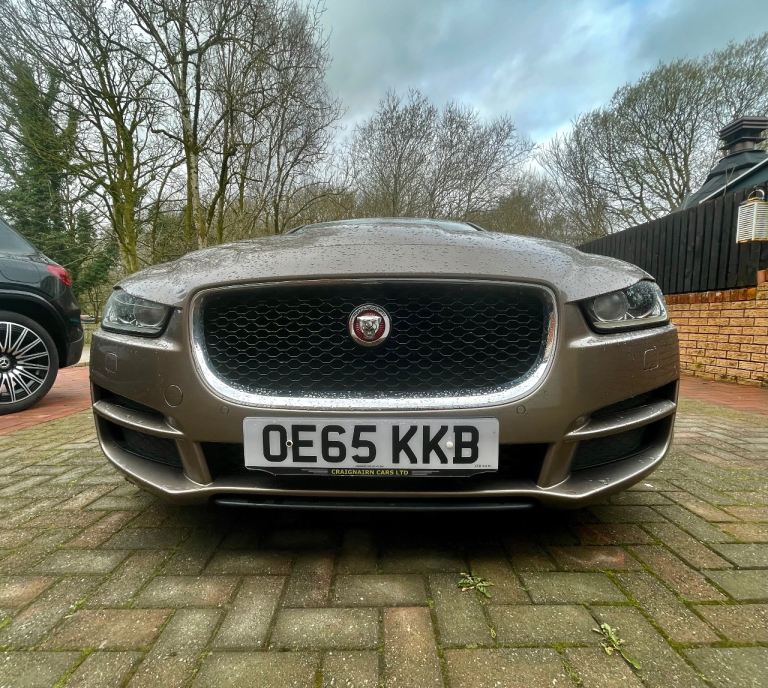 Jaguar xe sport Automatic 