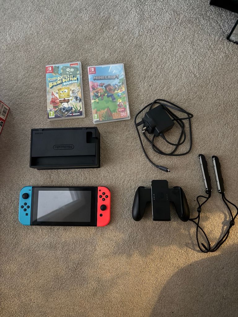Nintendo Switch 