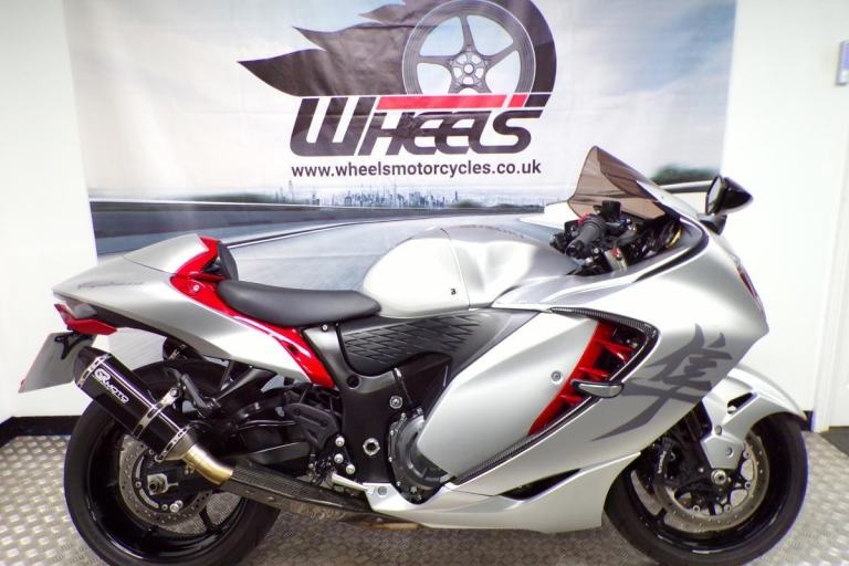 2021 SUZUKI GSX1300R HAYABUSA WITH ONLY 8391 MILES FROM NEW