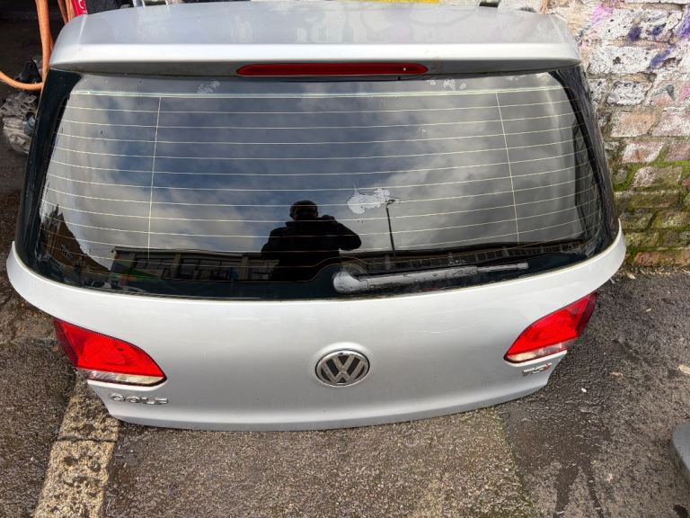 09. To 2012 VW. Golf. Mk6. Rear. Bumper. Tailgate. Available 