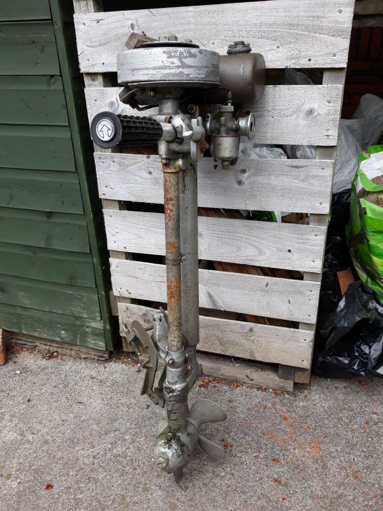 Seagull outboard motor - sold as non-running