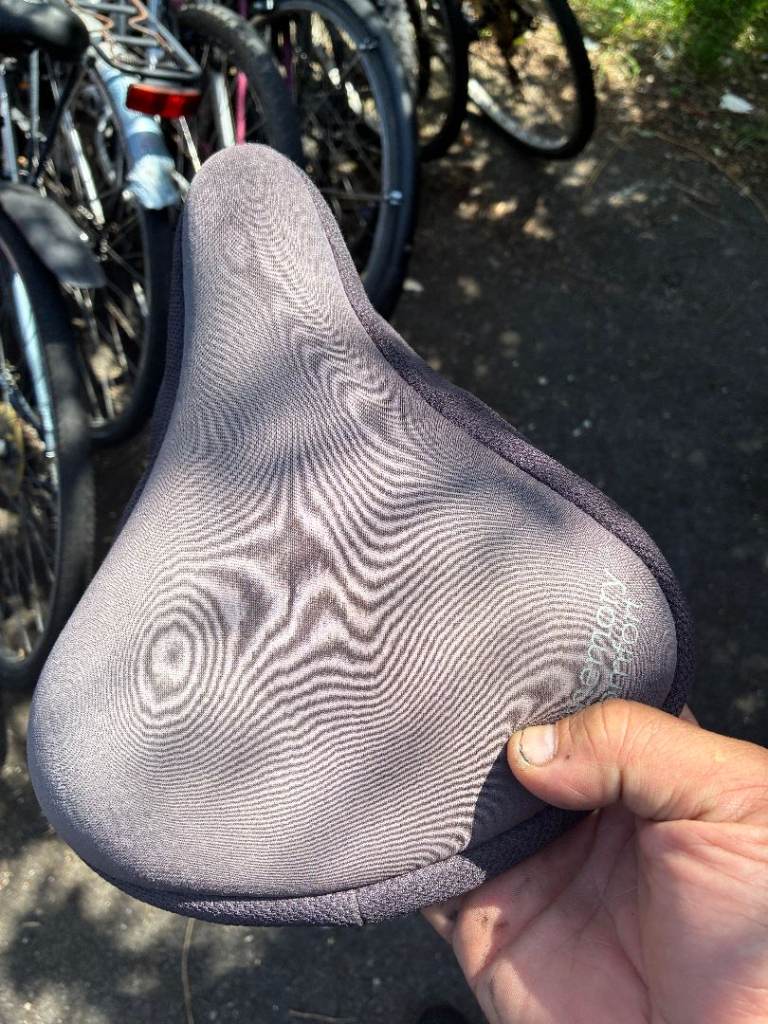 Comfort Bike Seat Cover / Saddle Cover – Used Good Condition – Extra Comfort