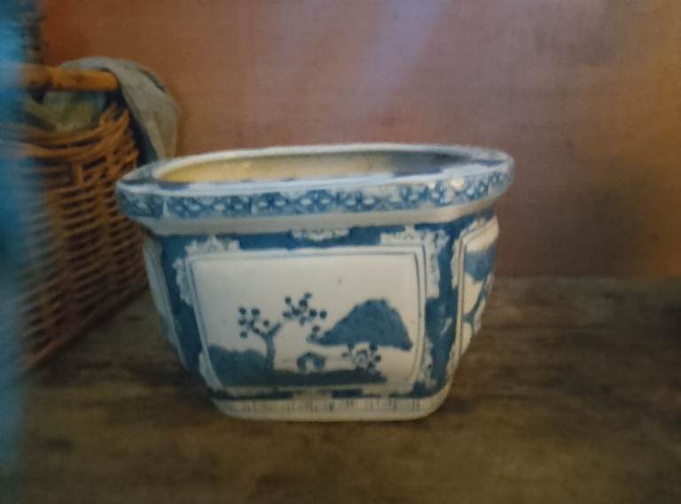 Vintage Chinese vase