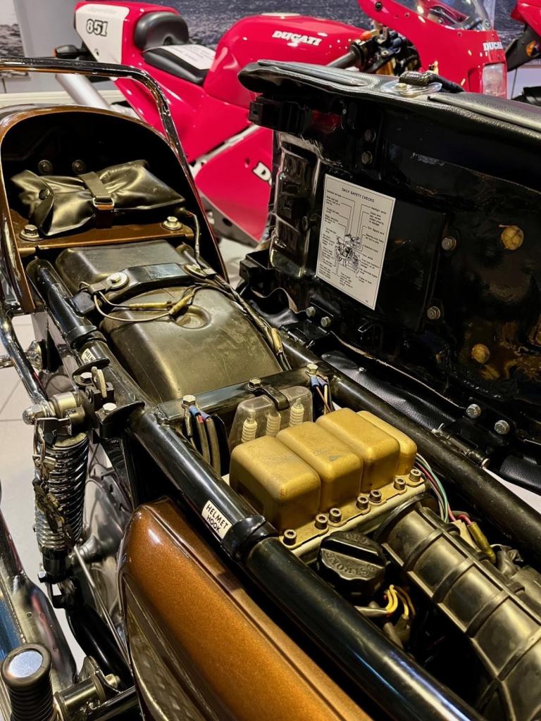 *SOLD* KAWASAKI H2 750 TRIPLE 1974 - PART OF A PRIVATE H2 COLLECTION - STUNNING