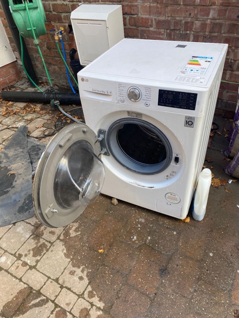 LG Smart Drum 9kg Washing Machine FH4U2VCN2 - Good Condition