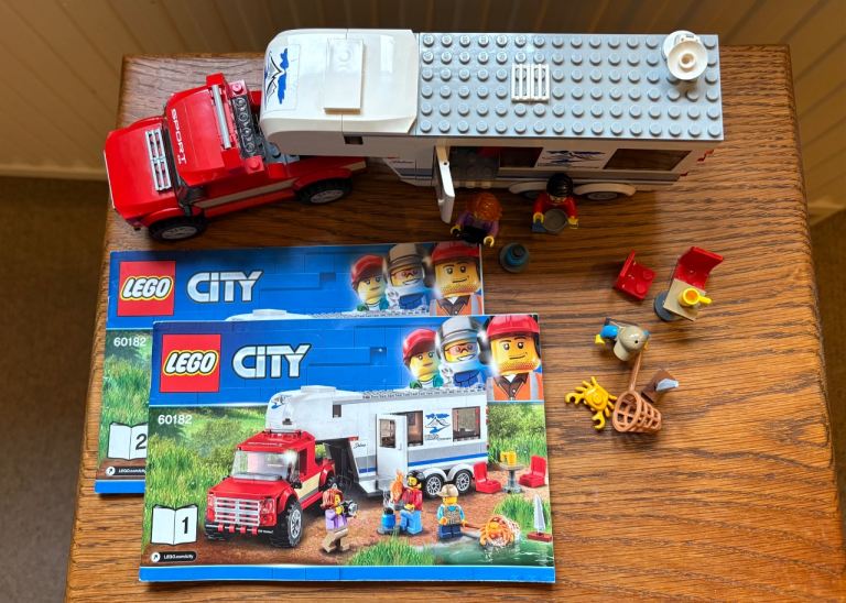 Lego Caravan & pick up truck, 60182