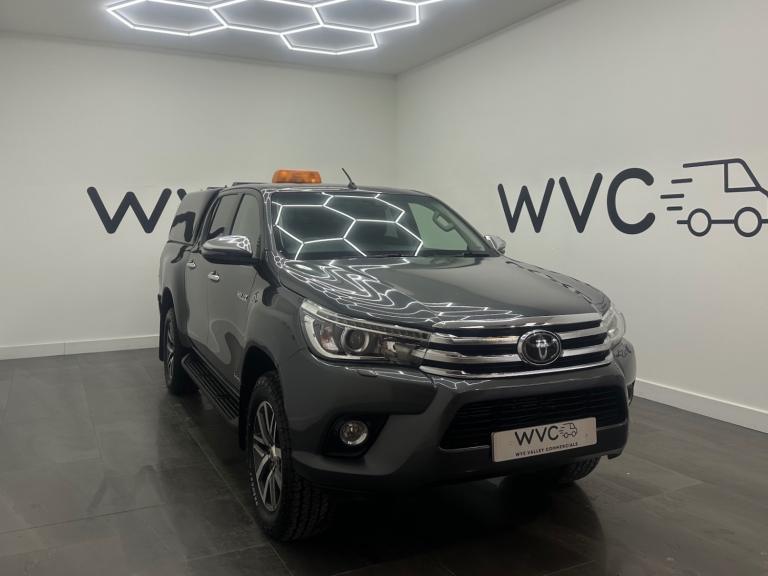 2019 Toyota Hilux Invincible D/Cab Pick Up 2.4 D-4D Auto PICK UP Diesel Automatic