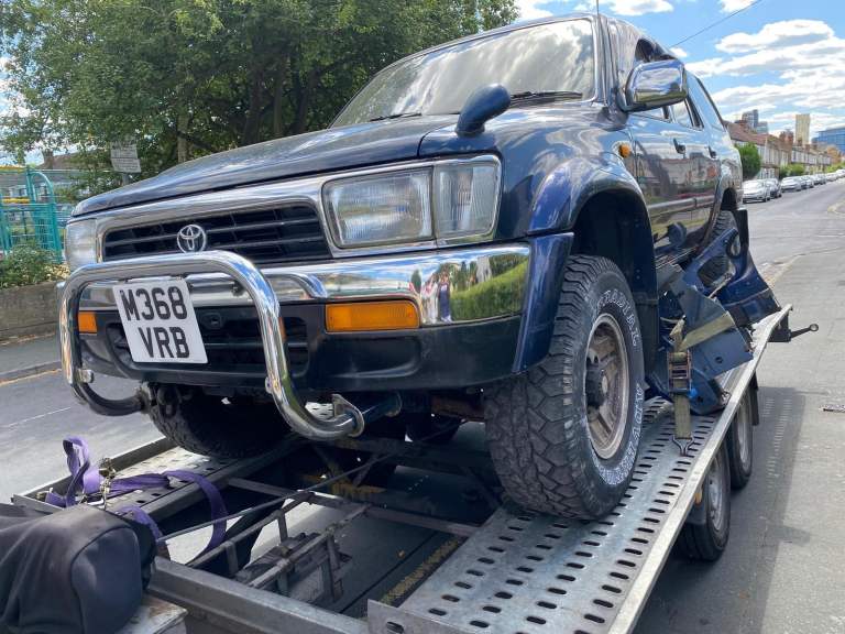 Toyota Hilux Hilux surf/ We buy