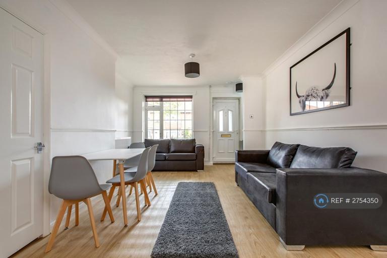 6 bedroom house in Cadge Road, Norwich, NR5 (6 bed) (#2754350)