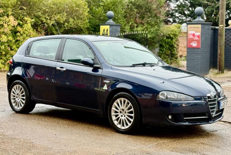 2007 Alfa Romeo 147 1.6 T.Spark Lusso 5dr Petrol