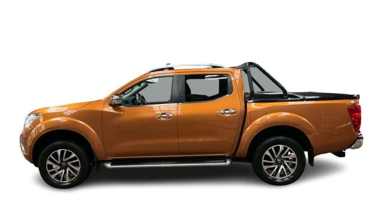 2017 Nissan Navara 2.3 Navara Tekna dCi Auto 4WD 5dr SUV Diesel Automatic