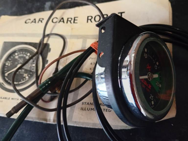 Classic car gauge dial, Redex Robot