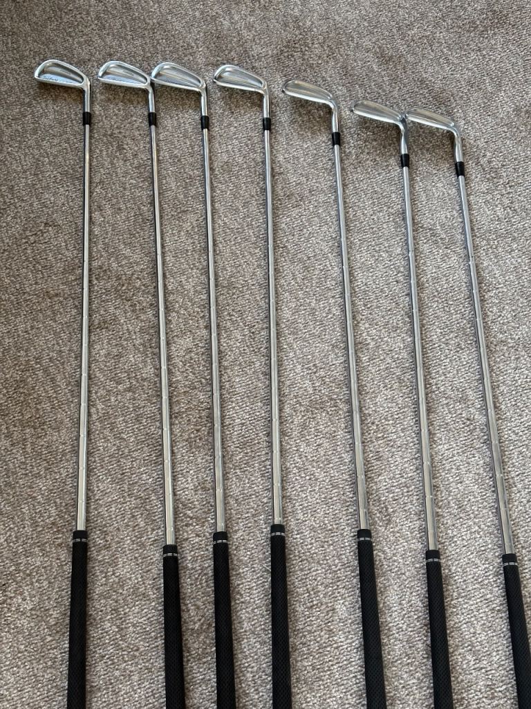 Titleist 690 cb set (missing 6+7) R handed 